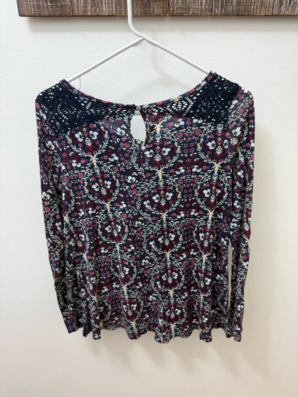 CAPE Juby Crochet Floral Blouse Blue Tassel Tie Long Sleeve Peasant Top size S